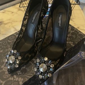 Dolce & Gabbana
Women's Lace Embroidered Pumps